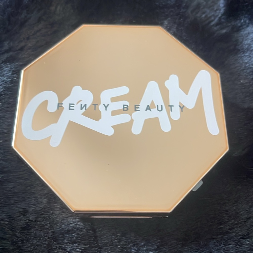Fenty Chocolate 06 Cheeks Out Freestyle Cream Bronzer - Picture 4 of 5